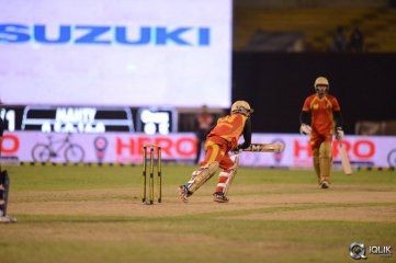 CCL 5 Telugu Warriors vs Bengal Tigers Match Photos
